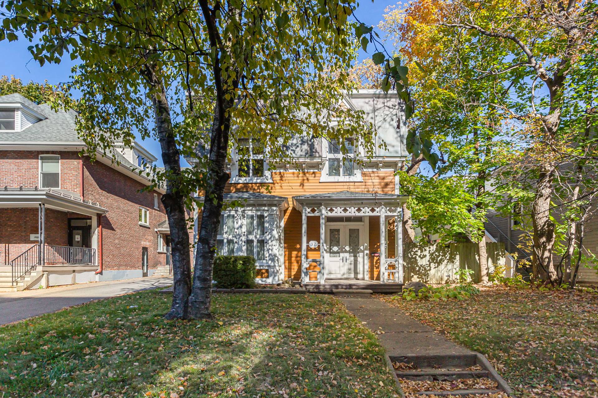 32Z Av. Argyle — photo 1