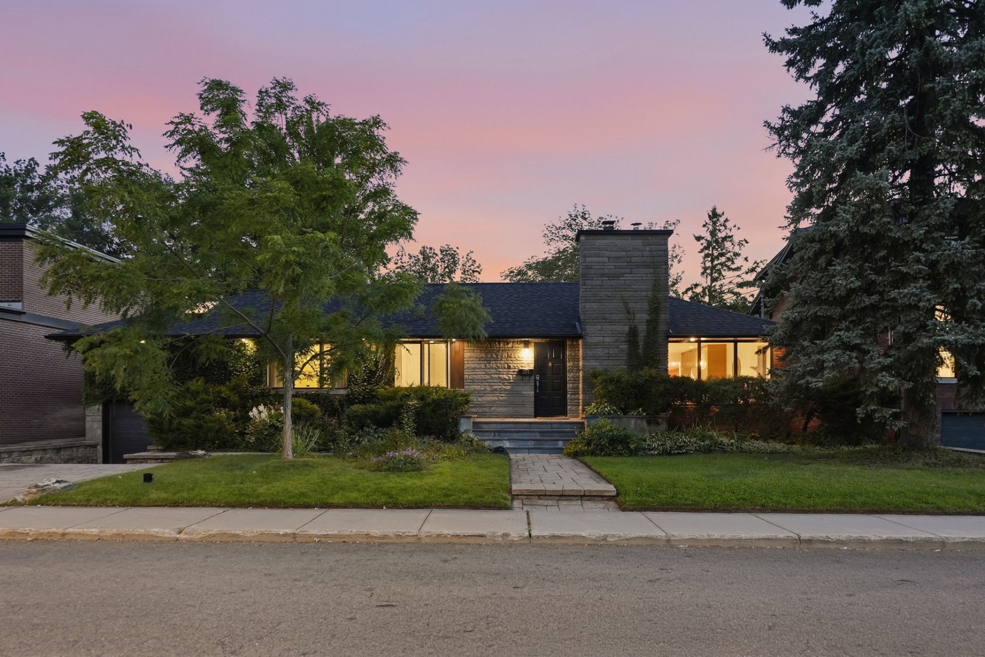 581 Av. de Brixton — photo 1