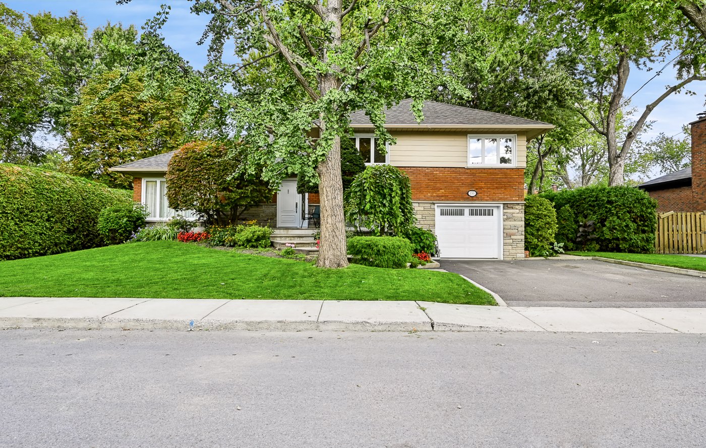 150 Av. de Bromley — photo 1