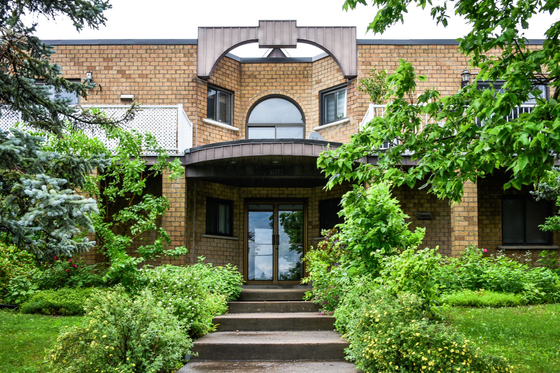 11777 Boul. Armand-Bombardier, app. 104 — photo 1