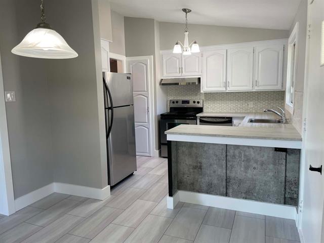 Kitchen - 86, Rue Newbury