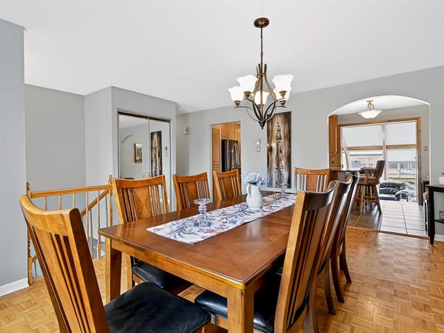 Salle à manger - 7520, Place Tremblay