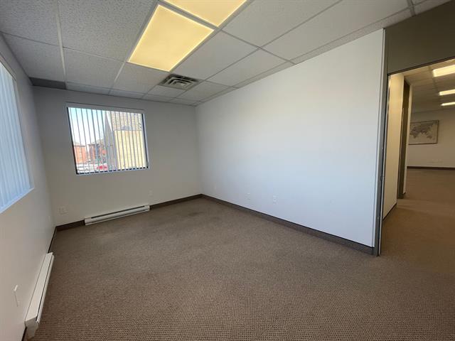 Office - 7161, Boul. Cousineau, app. 214