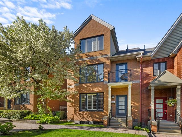 107 Av. Dresden, Mont-Royal