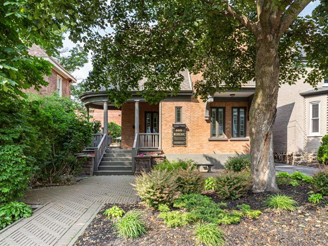 600 Av. Notre-Dame, Saint-Lambert