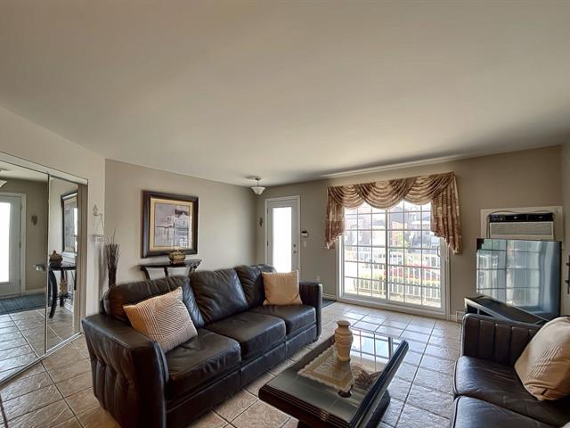 8923 Av. René-Descartes, Montréal (Rivière-des-Prairies/Pointe-aux-Trembles)