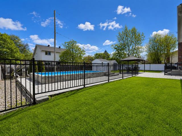 Piscine - 136, Rue Thomas-Chapais