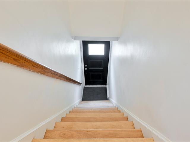 Hall d'entrée - 253, Rue Vivian