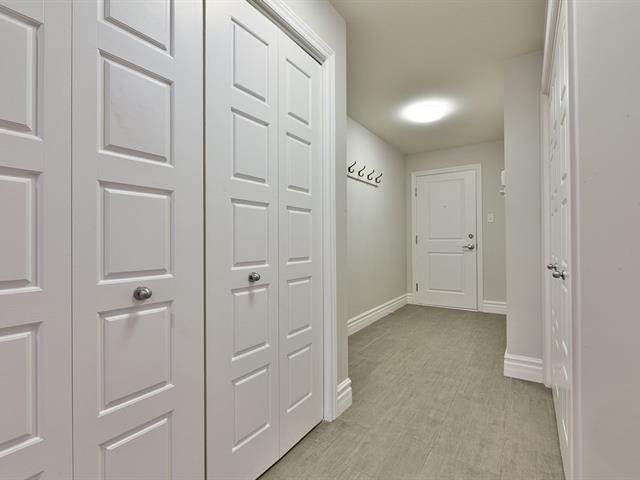 Hallway - 9115, Rue Lennon