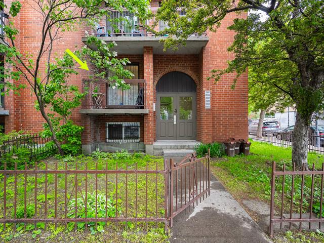 3553 Rue Adam