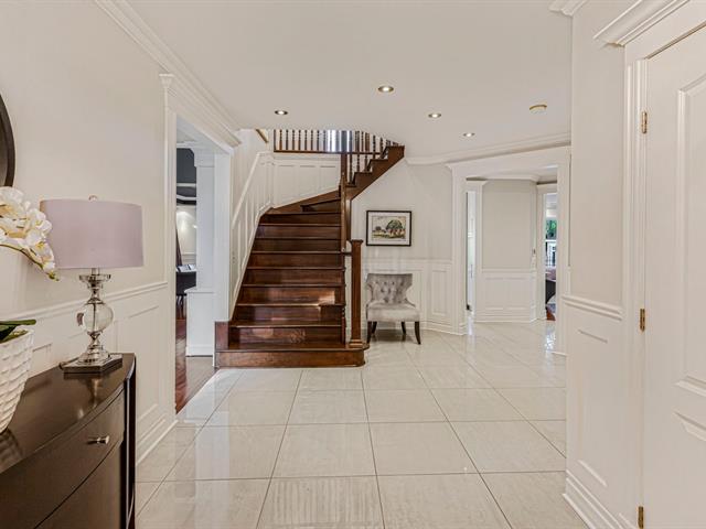 128 Place Terroux — photo 3