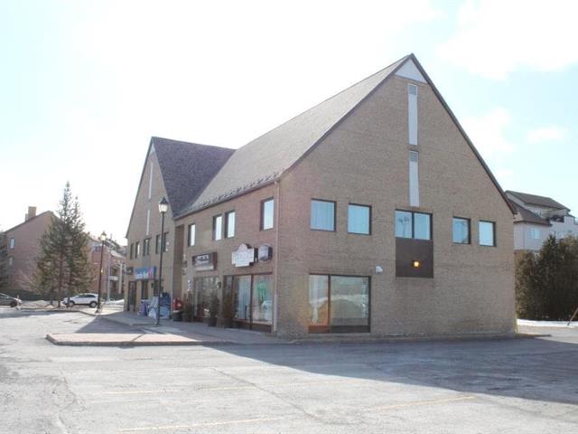 Frontage - 7161, Boul. Cousineau