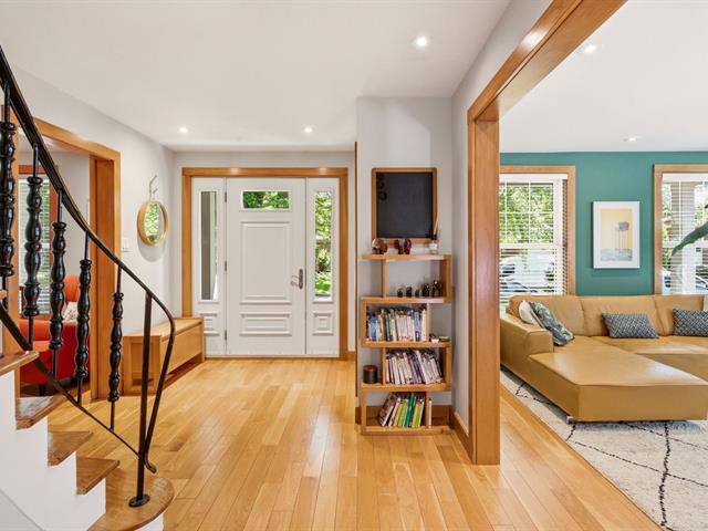 Hall d'entrée - 131, Av. de Charente