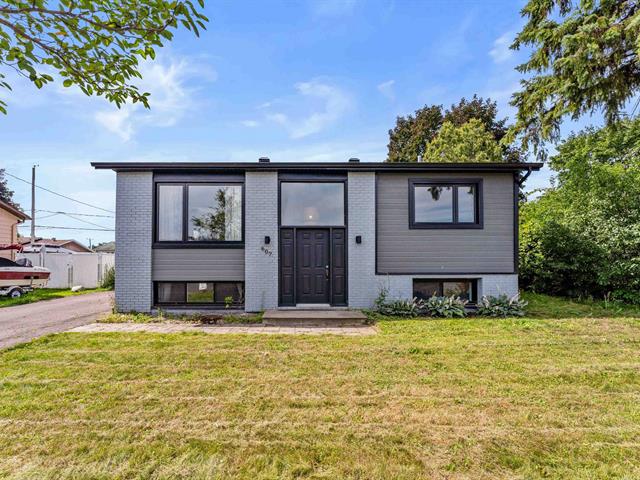 607 Rue Chamberland, Repentigny (Le Gardeur)