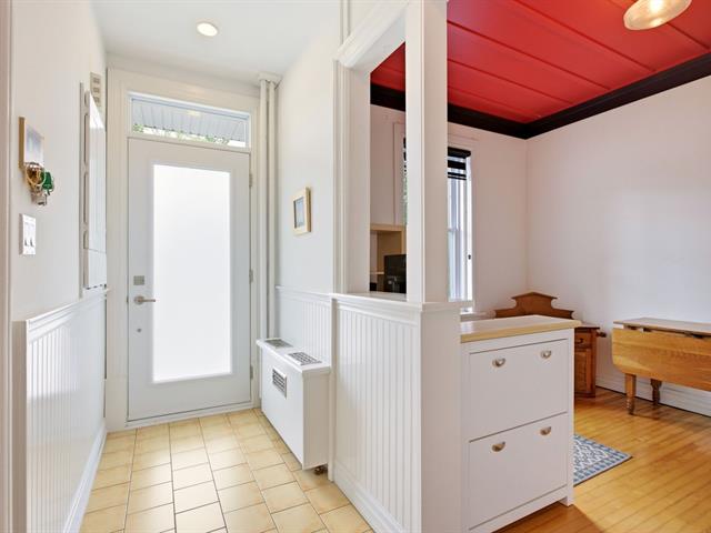 Hall d'entrée - 562-566, Av. Mercille
