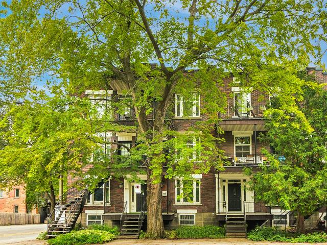 1044 Av. Laurier E., Montréal (Le Plateau-Mont-Royal)