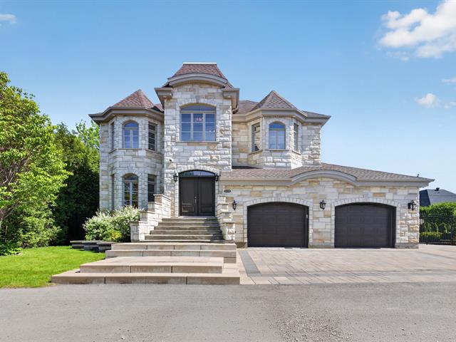 1670 Av. des Lacasse — photo 2
