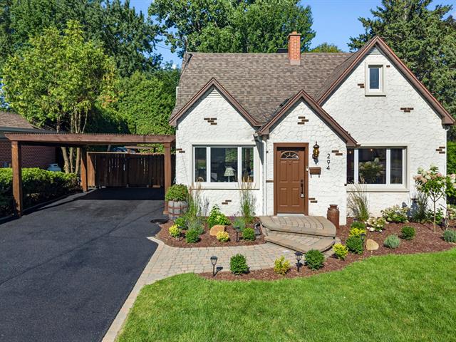 294 Rue Savage, Granby