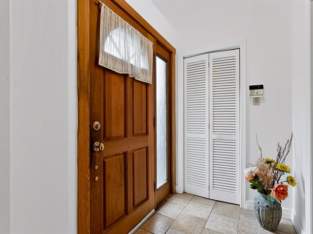Hall d'entrée - 444, Av. Curzon